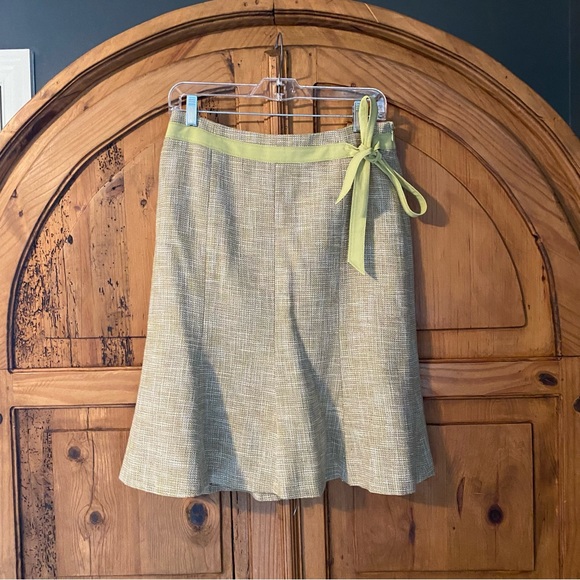 Ann Taylor tulip skirt - Picture 3 of 3